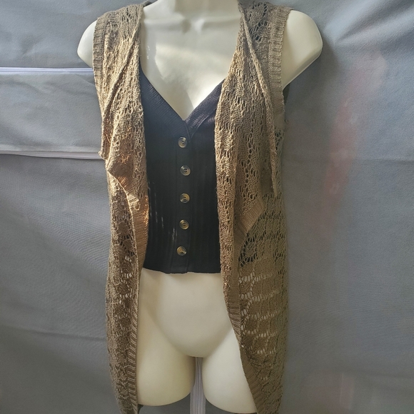 Vintage Khaki Green Boho Crochet Vest - Picture 4 of 11